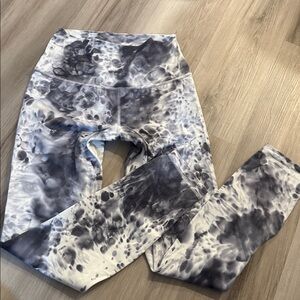 lululemon athletica Black and Gray Tie-Dye Leggings